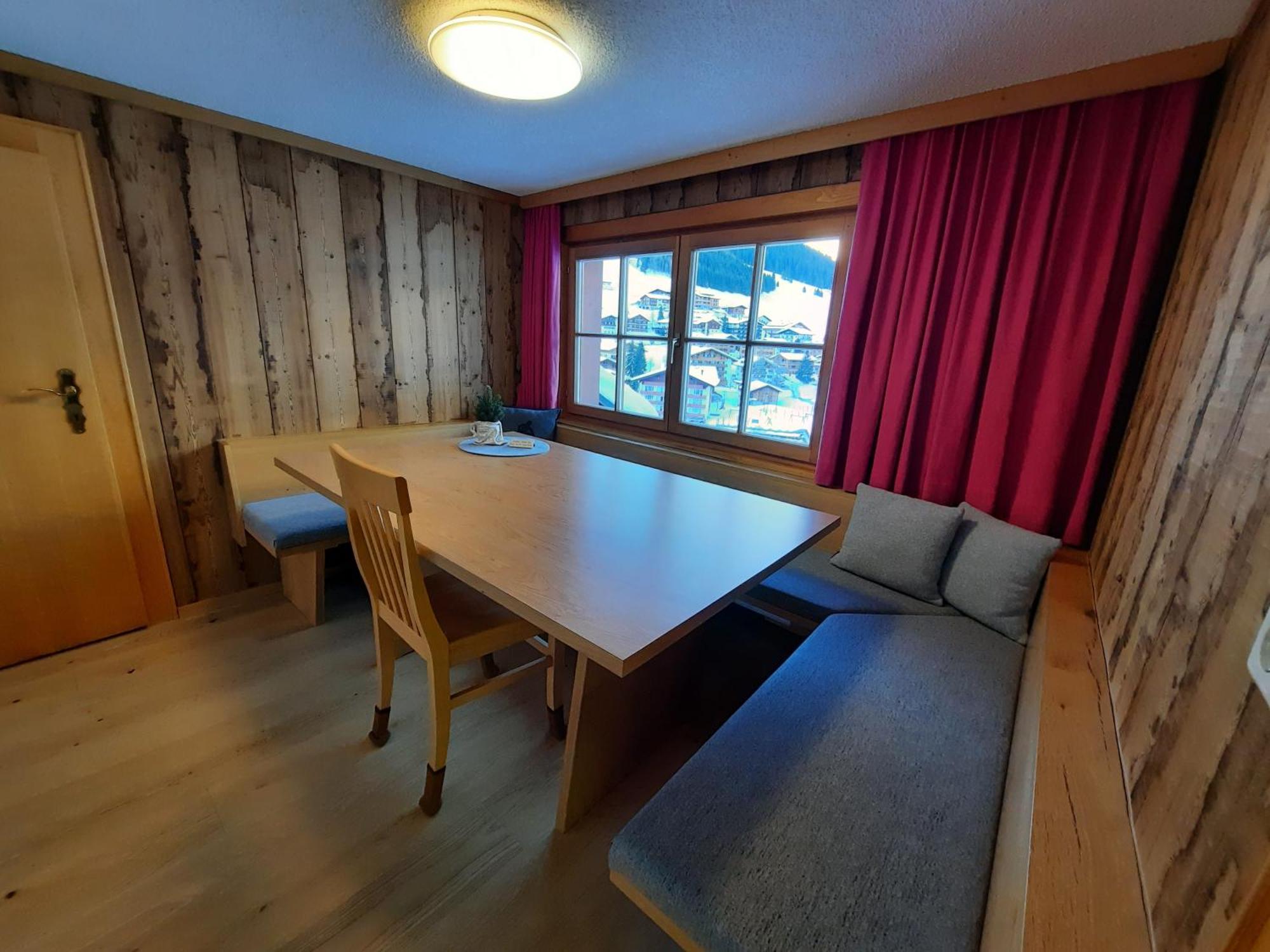 Haus Schroefler Apartment Lech am Arlberg Bagian luar foto